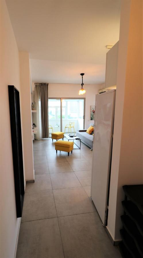 Serenity Heights Apartment: A Panoramic Haven Near Old Town - Free Minibar บูคาเรสต์ ภายนอก รูปภาพ