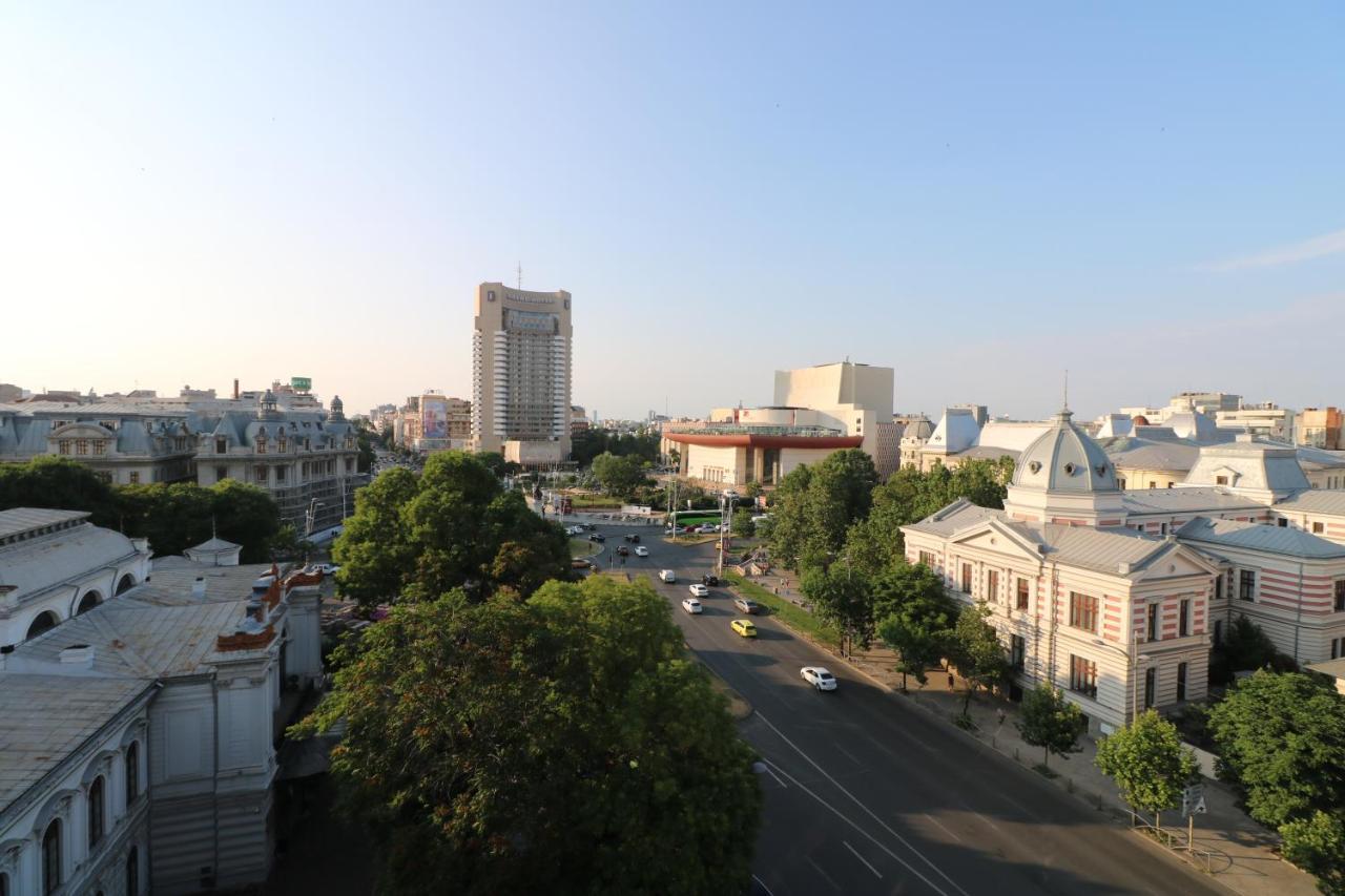 Serenity Heights Apartment: A Panoramic Haven Near Old Town - Free Minibar บูคาเรสต์ ภายนอก รูปภาพ